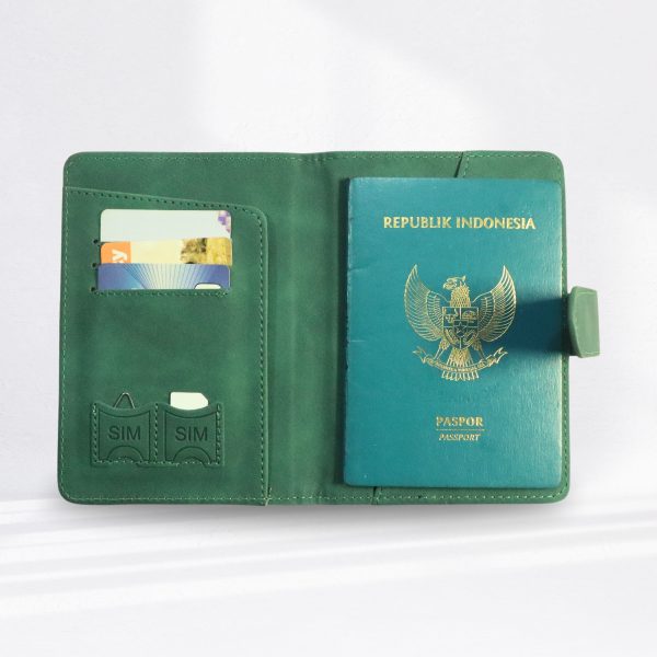 Travel Ease Passport Green 2